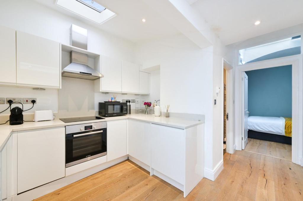 Apartmán Cozy Hideaway In South Ken! Londýn Exteriér fotografie