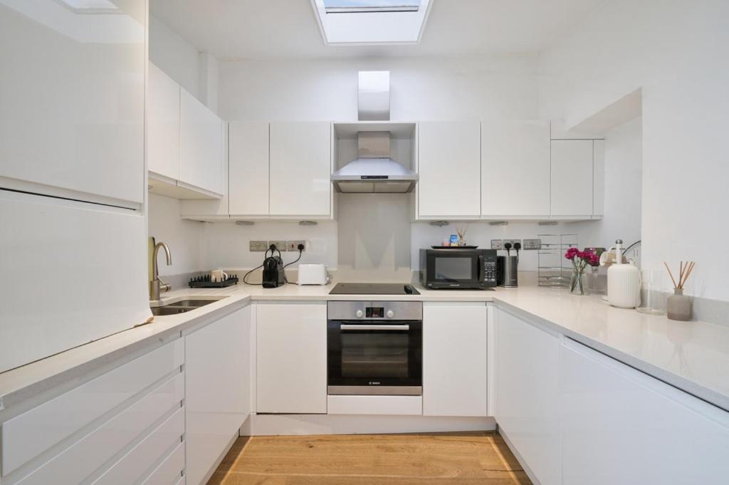 Apartmán Cozy Hideaway In South Ken! Londýn Exteriér fotografie